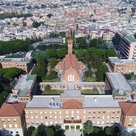 Casa La Salle - Casa Religiosa 3*